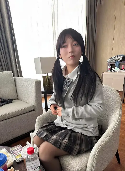 短剧《马鞍山学院冯欣果》豪门书法1v4高清完整版在线观看免费无删减-策驰影视-VS影院全剧集全季资源