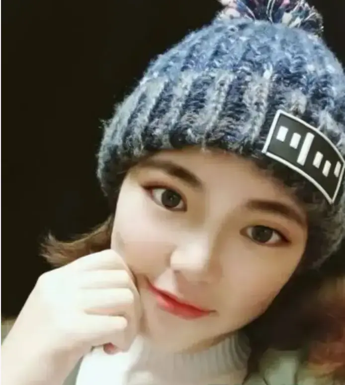 《洛阳法官刘亚格》呈现女法官刘亚格权色交易，用判决书换保时捷，女法官落马真相！