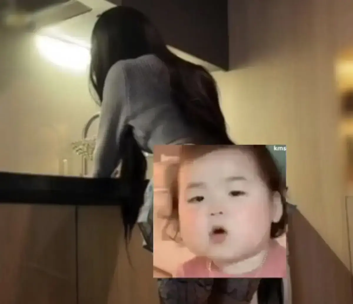 《狗爹和小桃》做饭Vlog惊现惊险一幕，造成全网心跳骤停！HD高清完整版免费看-纯净极速播放-狗爹和小桃做饭Vlog引关注