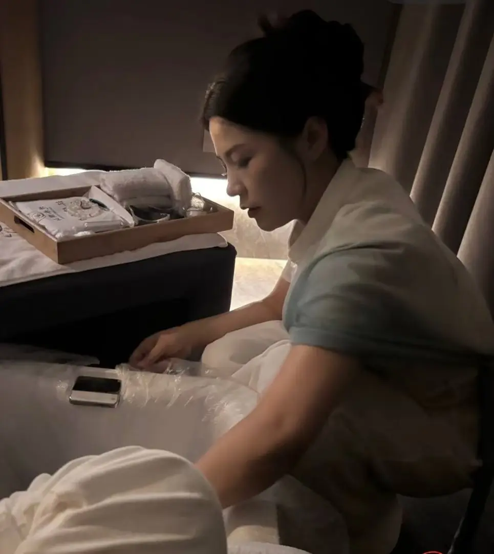 《宁夏4V1网红斗殴事件》来袭！免费在线看固原网红群殴女网红-1080P高清无删减-持续有效资源~