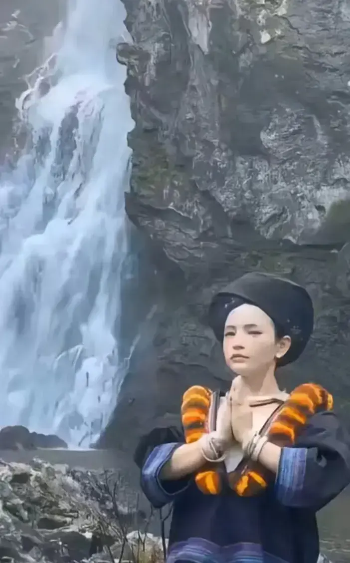 苗族少女彝族姑娘民族风情