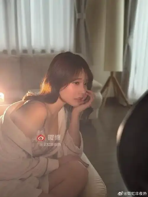 在线免费看《河北彩花河北彩伽》，河北彩花和河北彩伽化身高中生，学生服造型吸睛 - 4K超高清无删减