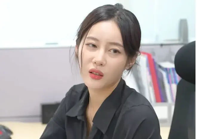 韩国短剧《神奇眼镜》超清未删减在线看，《神奇眼镜》完整版免费资源，一键保存随心看-星辰影院