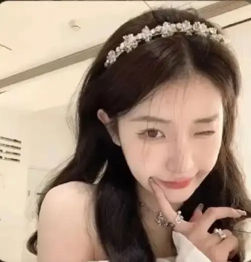 《李梨涡小睡神隐藏款》HD高清免费无广告观看-短剧李梨涡小睡神隐藏款游山恋后背摇完整版-全集播放